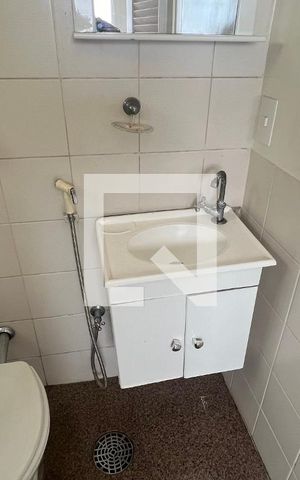 Apartamento à venda com 218m², 3 quartos e 2 vagas Apartamento à venda com 218m², 3 quartos e 2 vagasBanheiro de serviço