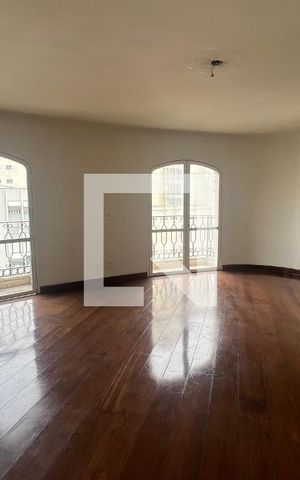 Apartamento à venda com 218m², 3 quartos e 2 vagas Apartamento à venda com 218m², 3 quartos e 2 vagasSala