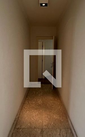 Apartamento à venda com 218m², 3 quartos e 2 vagas Apartamento à venda com 218m², 3 quartos e 2 vagasCorredor