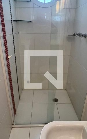 Apartamento à venda com 218m², 3 quartos e 2 vagas Apartamento à venda com 218m², 3 quartos e 2 vagasBanheiro da Suíte 1