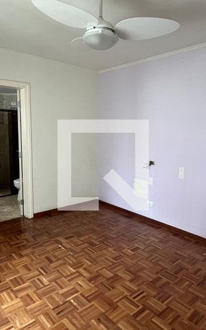Apartamento à venda com 218m², 3 quartos e 2 vagas Apartamento à venda com 218m², 3 quartos e 2 vagasSuite 2