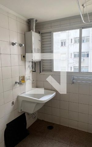 Apartamento à venda com 218m², 3 quartos e 2 vagas Apartamento à venda com 218m², 3 quartos e 2 vagasÁrea de Serviço