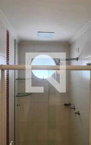 Apartamento à venda com 218m², 3 quartos e 2 vagas Apartamento à venda com 218m², 3 quartos e 2 vagasBanheiro da Suíte 1