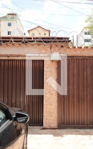 Casa para alugar com 90m², 2 quartos e 1 vagaGaragem