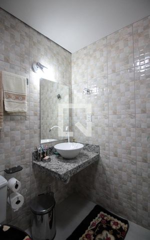 Casa à venda com 220m², 4 quartos e 2 vagasBanehrio da Suite 1