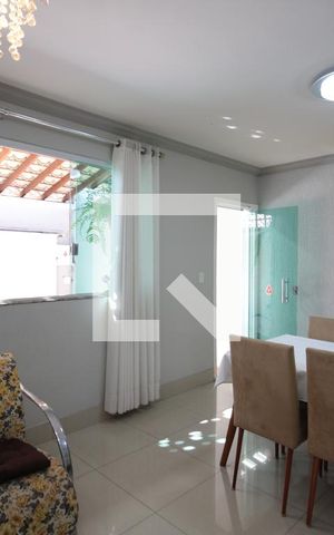 Casa à venda com 220m², 4 quartos e 2 vagasSala de Estar e Copa