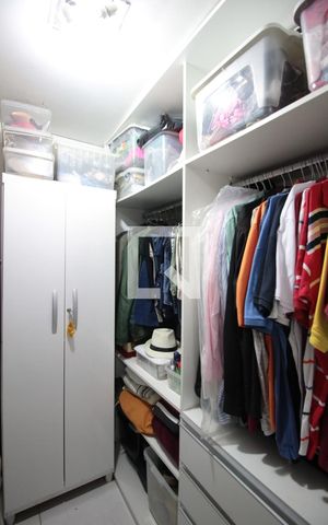 Casa à venda com 220m², 4 quartos e 2 vagasCloset da Suite 1