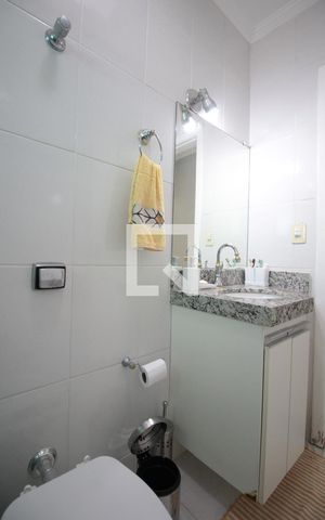 Casa à venda com 220m², 4 quartos e 2 vagasBanheiro Social