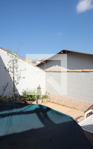 Casa à venda com 220m², 4 quartos e 2 vagasArea Externa