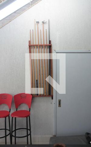 Casa à venda com 220m², 4 quartos e 2 vagasArea de Serviço e Area Gourmet