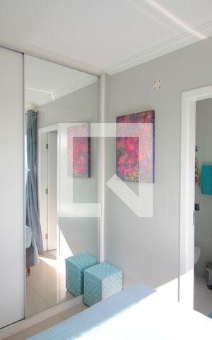 Casa à venda com 220m², 4 quartos e 2 vagasSuite 2