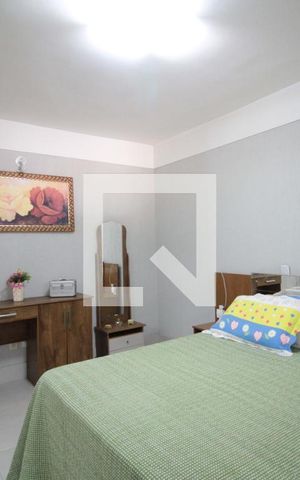 Casa à venda com 220m², 4 quartos e 2 vagasSuite 1