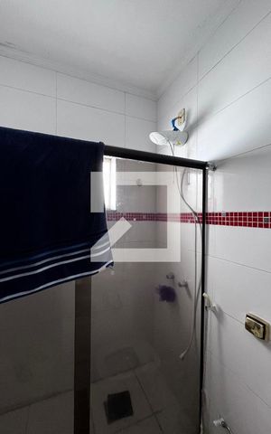 Casa à venda com 352m², 4 quartos e 4 vagas Casa à venda com 352m², 4 quartos e 4 vagasBanheiro