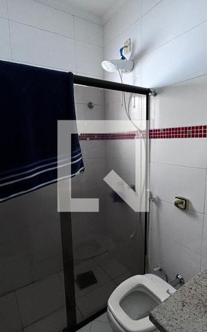 Casa à venda com 352m², 4 quartos e 4 vagas Casa à venda com 352m², 4 quartos e 4 vagasBanheiro