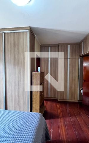Casa à venda com 352m², 4 quartos e 4 vagas Casa à venda com 352m², 4 quartos e 4 vagasQuarto 2