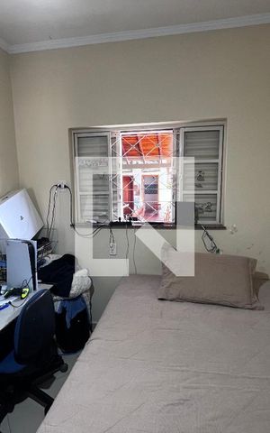 Casa à venda com 352m², 4 quartos e 4 vagas Casa à venda com 352m², 4 quartos e 4 vagasQuarto 1