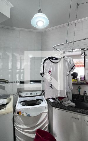 Casa à venda com 352m², 4 quartos e 4 vagas Casa à venda com 352m², 4 quartos e 4 vagasCozinha