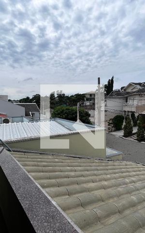 Casa à venda com 352m², 4 quartos e 4 vagas Casa à venda com 352m², 4 quartos e 4 vagasSacada