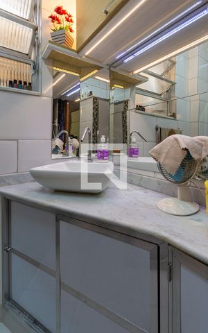 Apartamento à venda com 75m², 3 quartos e sem vagaBanheiro