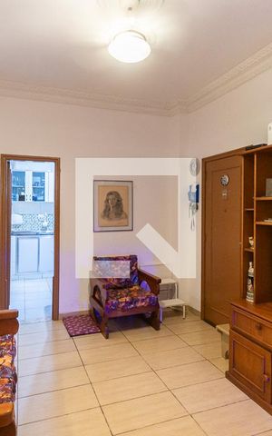 Apartamento à venda com 75m², 3 quartos e sem vagaSala
