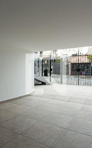 Casa à venda com 100m², 2 quartos e 3 vagasGaragem