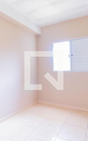 Casa para alugar com 35m², 1 quarto e sem vaga Casa para alugar com 35m², 1 quarto e sem vagaQuarto