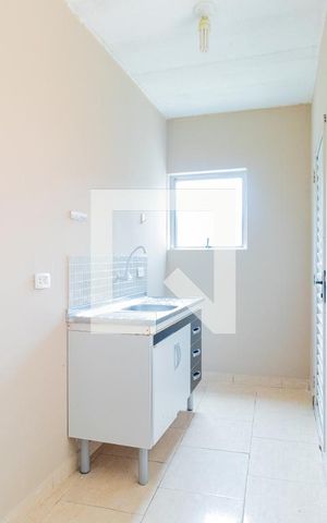 Casa para alugar com 35m², 1 quarto e sem vaga Casa para alugar com 35m², 1 quarto e sem vagaCozinha
