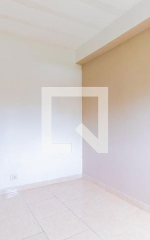 Casa para alugar com 35m², 1 quarto e sem vaga Casa para alugar com 35m², 1 quarto e sem vagaQuarto