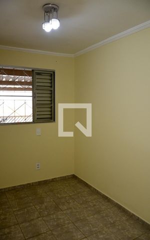 Casa à venda com 200m², 3 quartos e 3 vagas Casa à venda com 200m², 3 quartos e 3 vagasQuarto 2