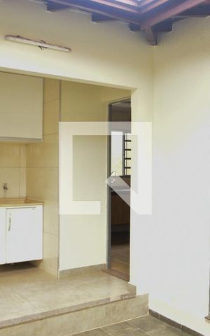 Casa à venda com 200m², 3 quartos e 3 vagas Casa à venda com 200m², 3 quartos e 3 vagasÁrea Externa