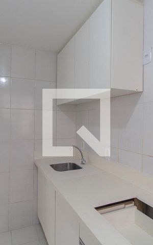Apartamento à venda com 58m², 2 quartos e 1 vaga Apartamento à venda com 58m², 2 quartos e 1 vagaCozinha e Área de Serviço