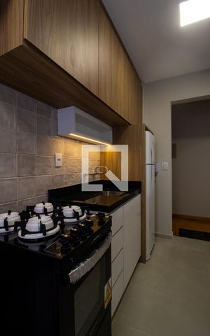 Apartamento para alugar com 55m², 2 quartos e 2 vagas Apartamento para alugar com 55m², 2 quartos e 2 vagasCozinha