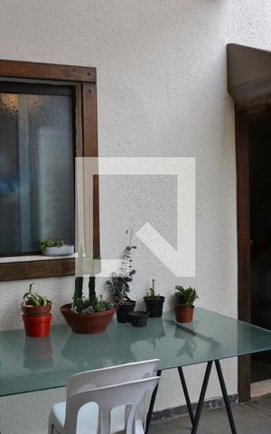 Casa à venda com 235m², 4 quartos e 2 vagasÁrea comum