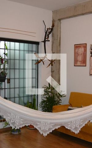 Casa à venda com 235m², 4 quartos e 2 vagasSala