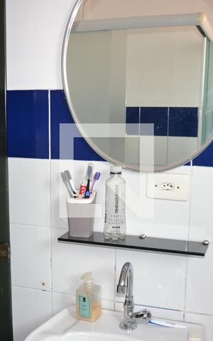 Casa à venda com 235m², 4 quartos e 2 vagasBanheiro