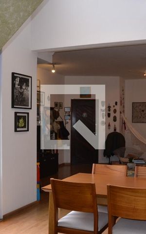 Casa à venda com 235m², 4 quartos e 2 vagasSala