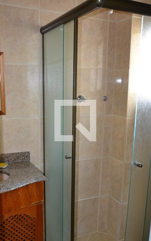 Casa à venda com 235m², 4 quartos e 2 vagasBanheiro