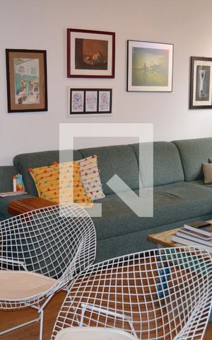 Casa à venda com 235m², 4 quartos e 2 vagasSala
