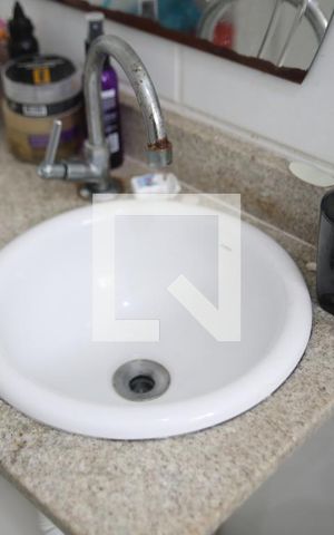 Apartamento para alugar com 68m², 2 quartos e 1 vagaBanheiro suite