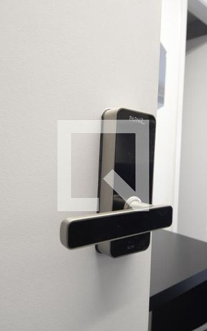 Studio à venda com 28m², 1 quarto e sem vagaFechadura Eletrônica
