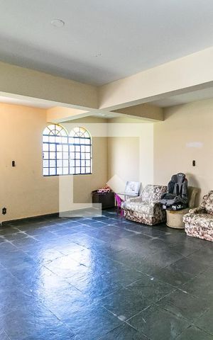Casa à venda com 315m², 3 quartos e 8 vagas Casa à venda com 315m², 3 quartos e 8 vagasÁrea comum