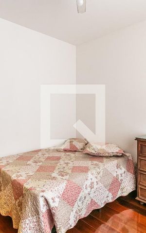 Casa à venda com 315m², 3 quartos e 8 vagas Casa à venda com 315m², 3 quartos e 8 vagasQuarto 1