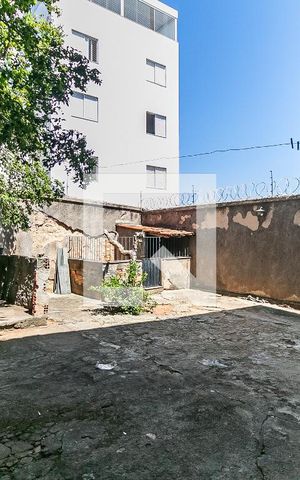 Casa à venda com 315m², 3 quartos e 8 vagas Casa à venda com 315m², 3 quartos e 8 vagasÁrea comum