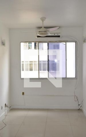 Apartamento para alugar com 60m², 3 quartos e sem vagaSala