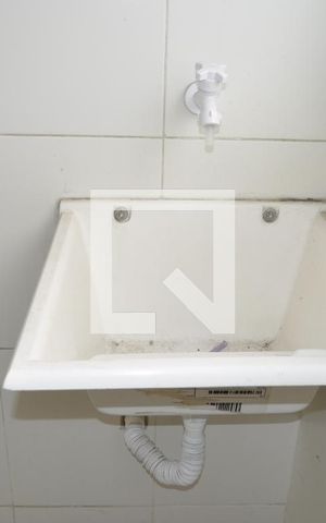 Apartamento para alugar com 60m², 3 quartos e sem vagaÁrea de Serviço