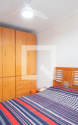 Casa à venda com 200m², 3 quartos e 2 vagas Casa à venda com 200m², 3 quartos e 2 vagasSuíte 1