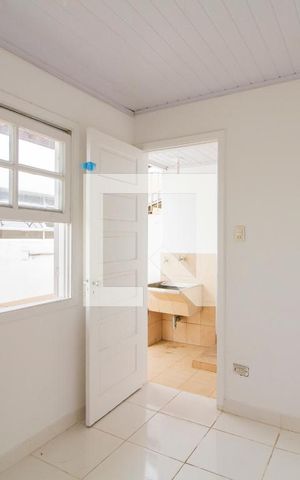 Casa à venda com 125m², 3 quartos e 2 vagasQuarto de Serviço