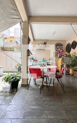 Casa à venda com 270m², 3 quartos e 4 vagasQuintal