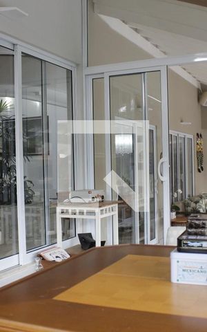 Casa de condomínio à venda com 1000m², 5 quartos e 6 vagasSala da Varanda