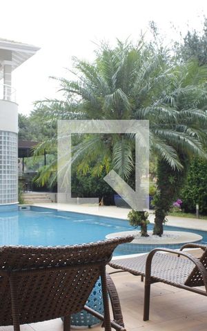 Casa de condomínio à venda com 1000m², 5 quartos e 6 vagasÁrea da Piscina 